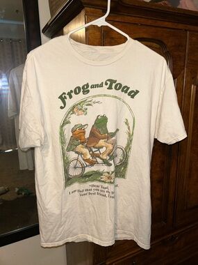 Frog and Toad Graphic Tee - Beige
